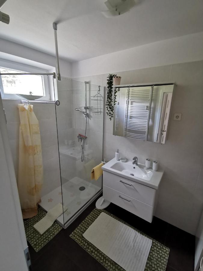 Landhaus Forras 2 บาลาตอนฟือเรด ภายนอก รูปภาพ